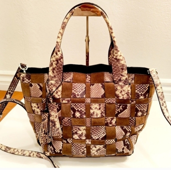 🔹️RARE 🔹️MICHAEL Michael Kors Vivian Medium Tote, Color Dark Dune - Picture 4 of 7
